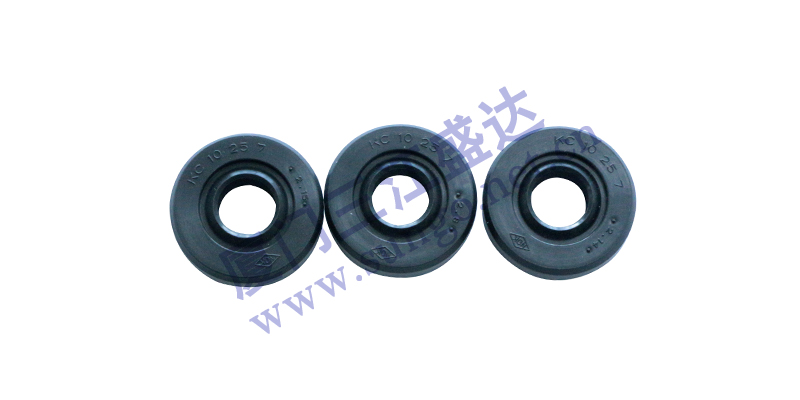 引起丁腈骨架油封脫膠的原因有哪些？