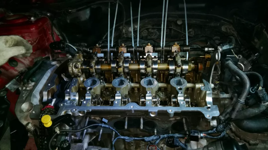 汽車燒機油，換了氣門油封沒解決，能不能大修？老技工說了實話！