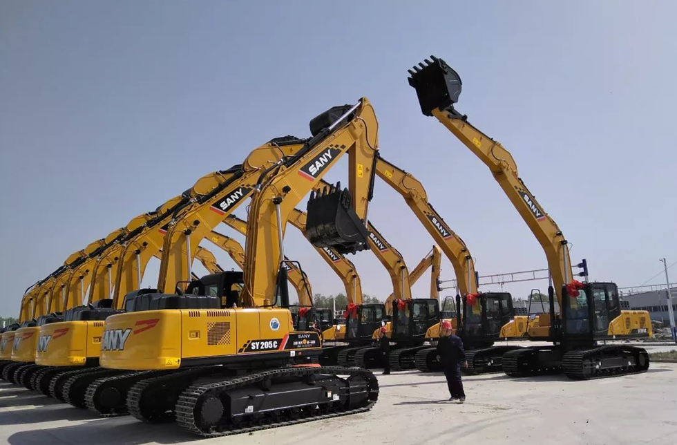 持續(xù)高溫，夏季使用挖機一定要注意啦！